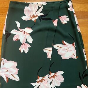 Ann Taylor Factory Dark Green Floral Midi Skirt with Pink Blooms. Size 12.